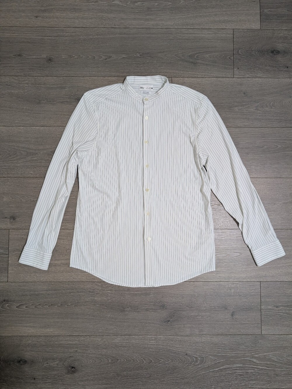 EUC•Zara Mens White Striped Italian Fabric Long Sleeve W/Modern Band Collar•LG